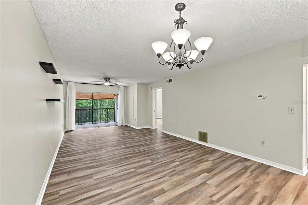 For Rent: $1,725 (2 beds, 2 baths, 1060 Square Feet)