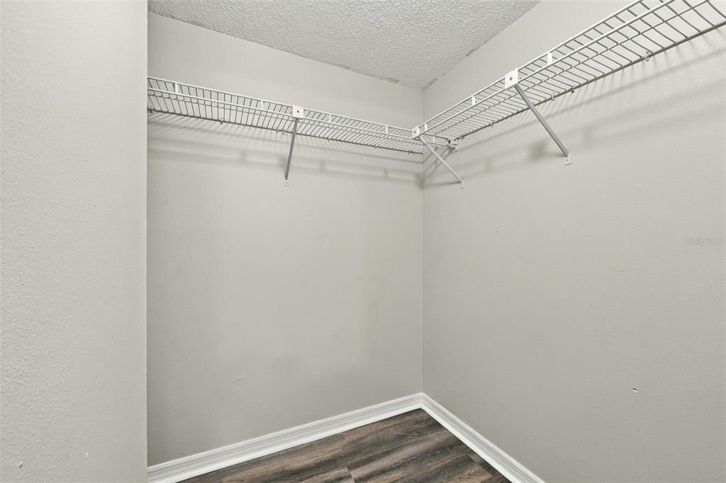 For Rent: $1,725 (2 beds, 2 baths, 1060 Square Feet)