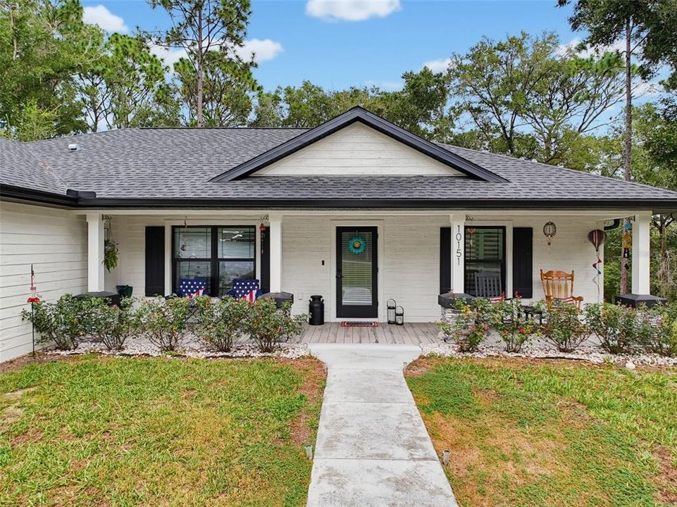 For Sale: $334,900 (3 beds, 2 baths, 1614 Square Feet)