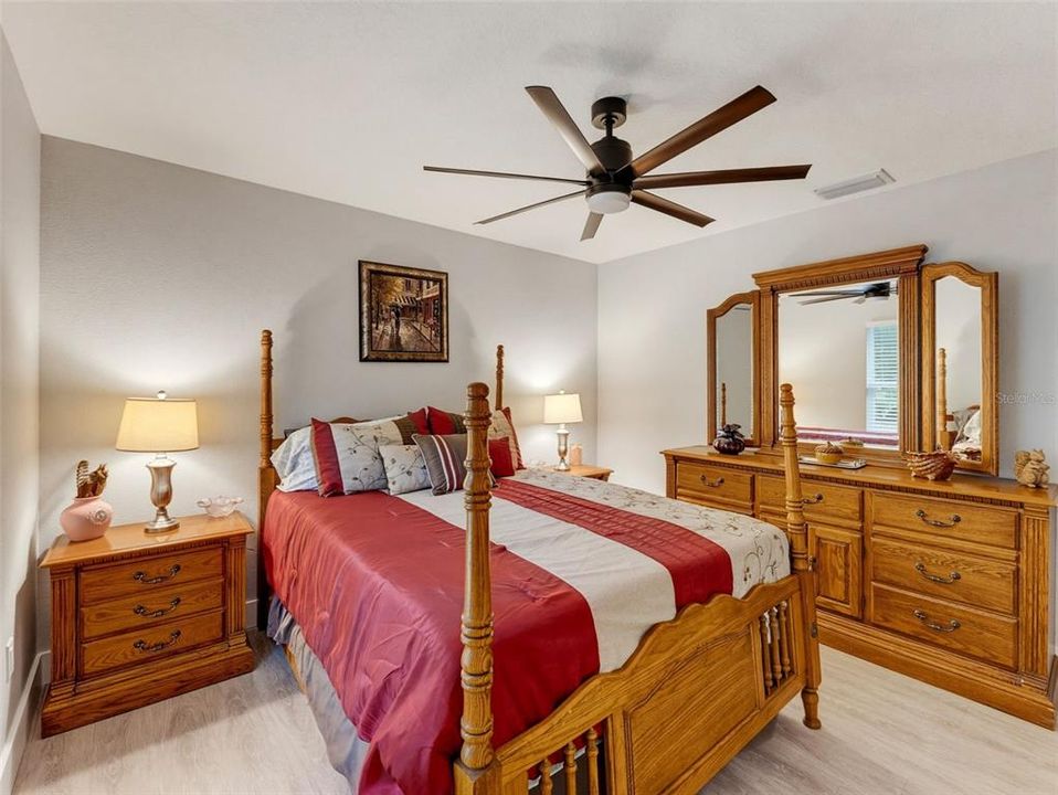 For Sale: $334,900 (3 beds, 2 baths, 1614 Square Feet)