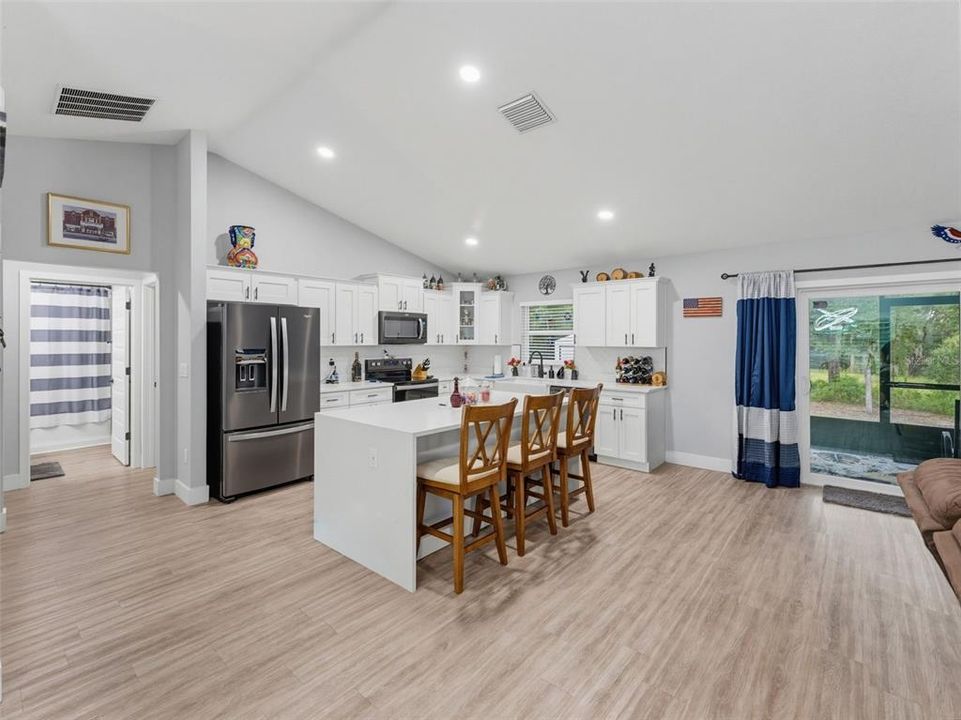 For Sale: $334,900 (3 beds, 2 baths, 1614 Square Feet)