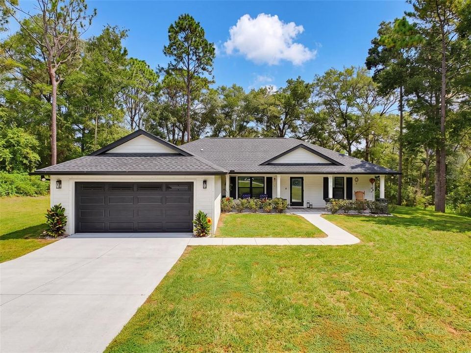 For Sale: $334,900 (3 beds, 2 baths, 1614 Square Feet)