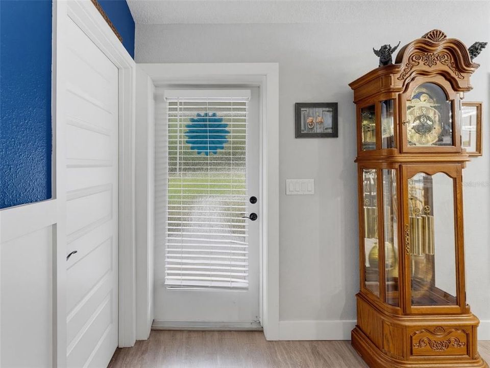 For Sale: $334,900 (3 beds, 2 baths, 1614 Square Feet)