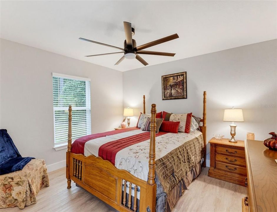 For Sale: $334,900 (3 beds, 2 baths, 1614 Square Feet)
