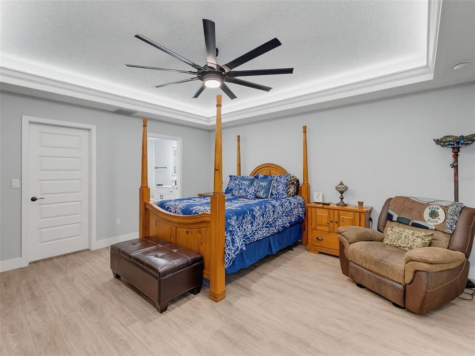 For Sale: $334,900 (3 beds, 2 baths, 1614 Square Feet)