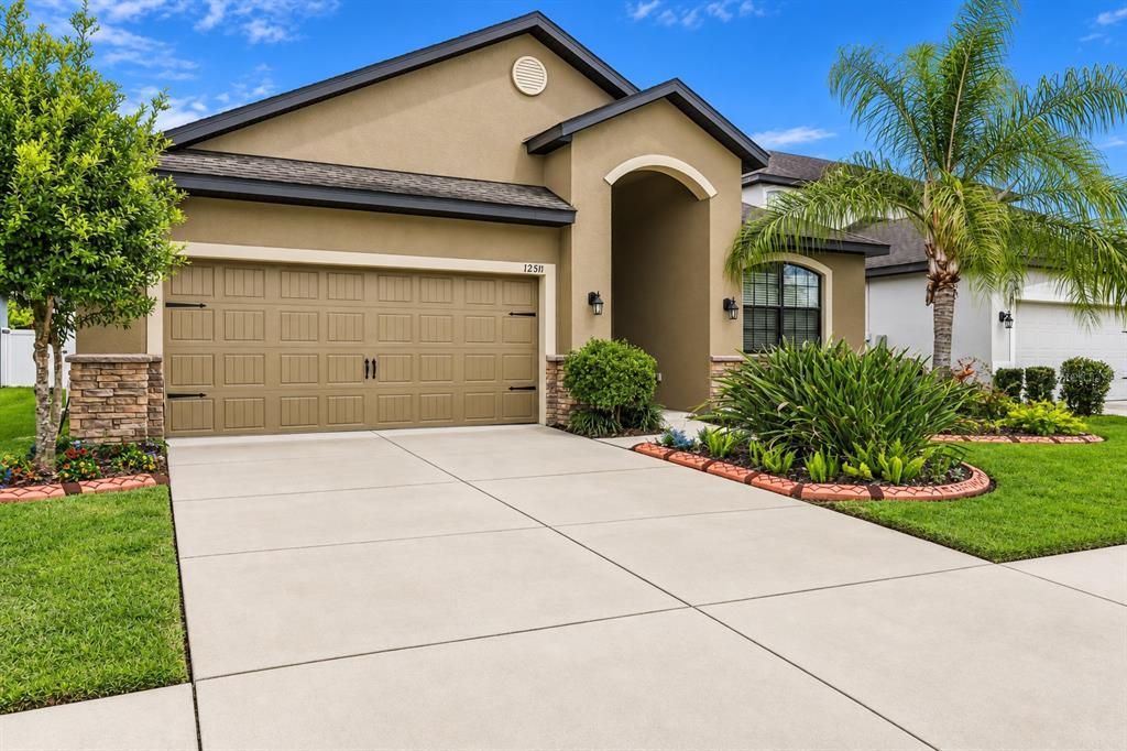 For Sale: $339,000 (3 beds, 2 baths, 1851 Square Feet)