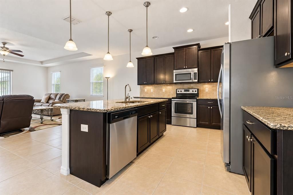 For Sale: $339,000 (3 beds, 2 baths, 1851 Square Feet)