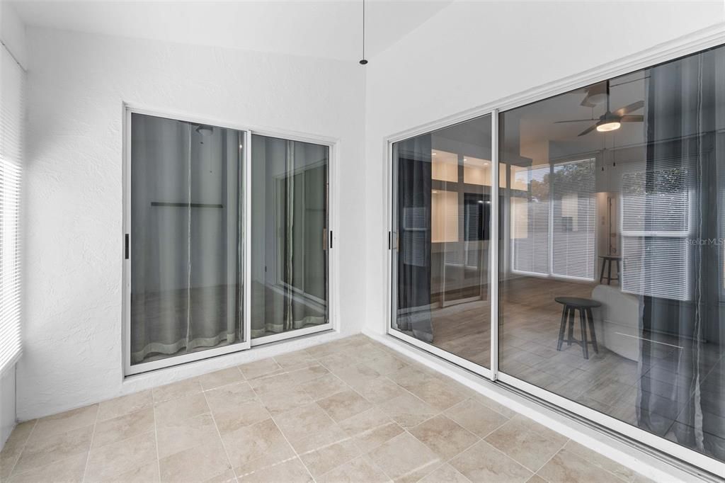 For Sale: $215,000 (2 beds, 2 baths, 1393 Square Feet)