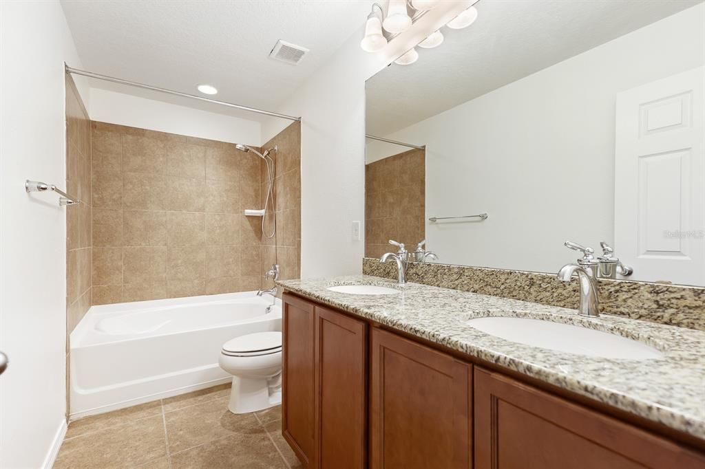 For Rent: $1,850 (2 beds, 2 baths, 1280 Square Feet)