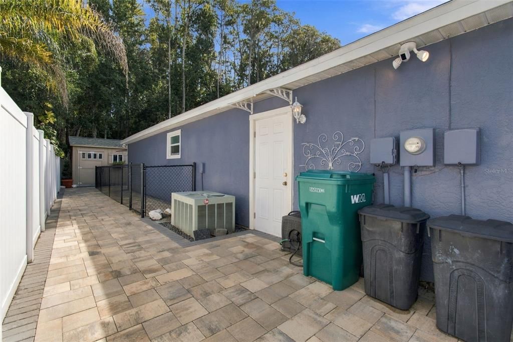 For Sale: $365,000 (3 beds, 2 baths, 1462 Square Feet)