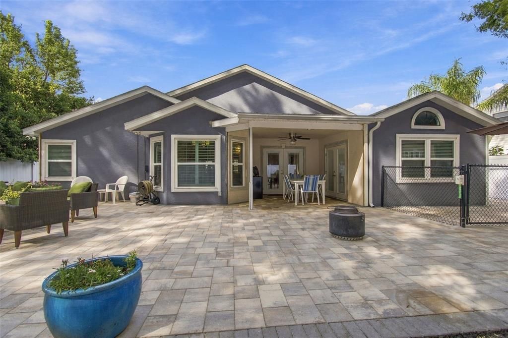 For Sale: $365,000 (3 beds, 2 baths, 1462 Square Feet)