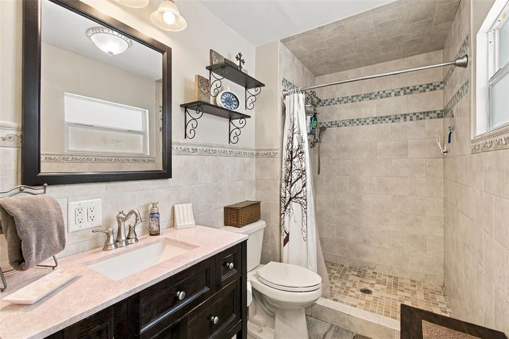 For Sale: $365,000 (3 beds, 2 baths, 1462 Square Feet)