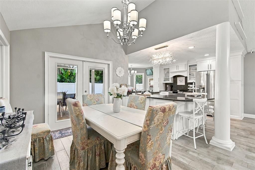 For Sale: $365,000 (3 beds, 2 baths, 1462 Square Feet)