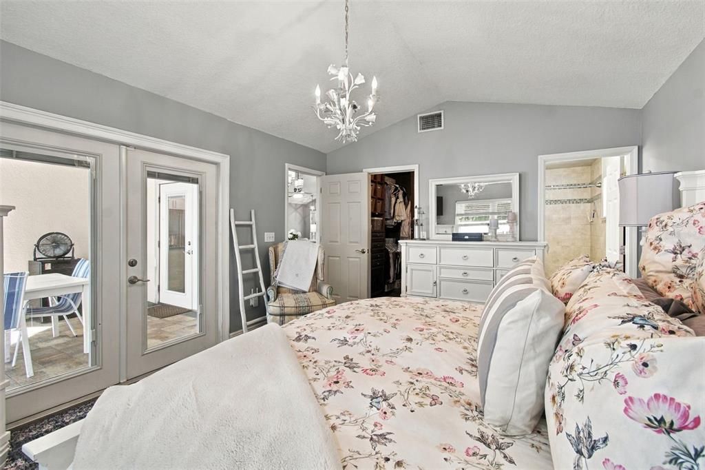 For Sale: $365,000 (3 beds, 2 baths, 1462 Square Feet)