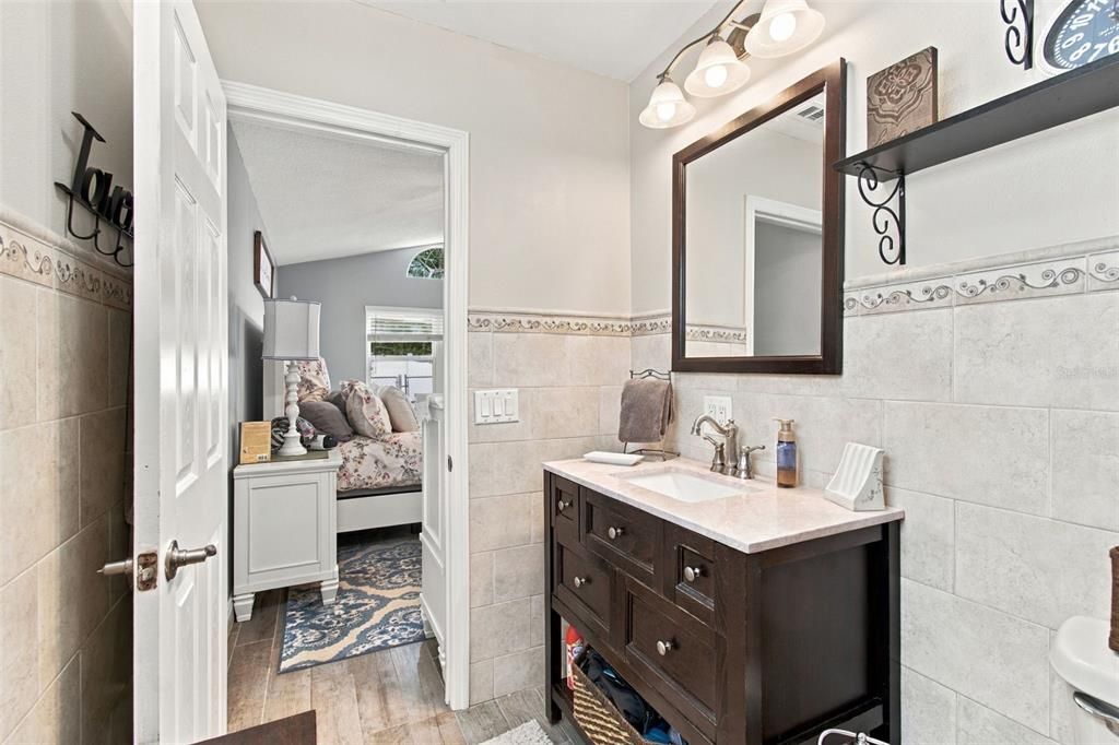 For Sale: $365,000 (3 beds, 2 baths, 1462 Square Feet)