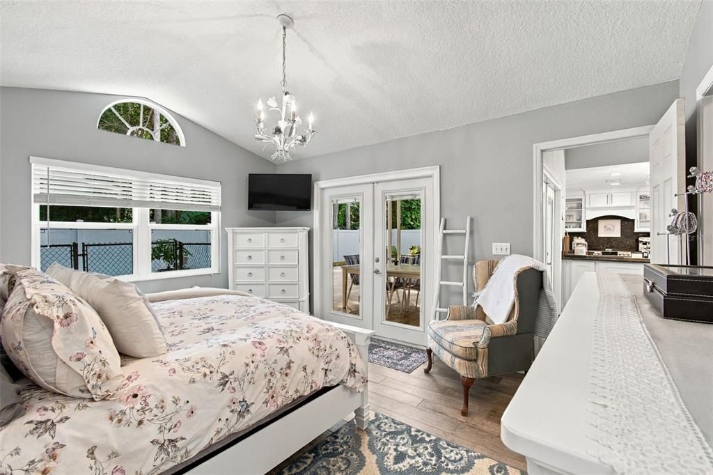 For Sale: $365,000 (3 beds, 2 baths, 1462 Square Feet)