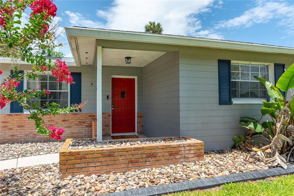 For Sale: $365,000 (3 beds, 2 baths, 1687 Square Feet)