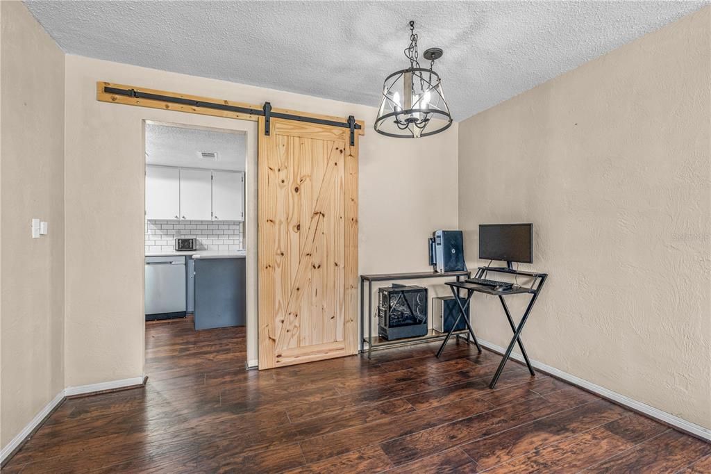 For Sale: $365,000 (3 beds, 2 baths, 1687 Square Feet)