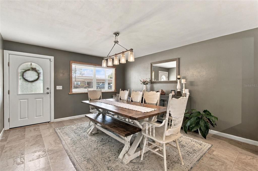 For Sale: $330,000 (3 beds, 2 baths, 1959 Square Feet)