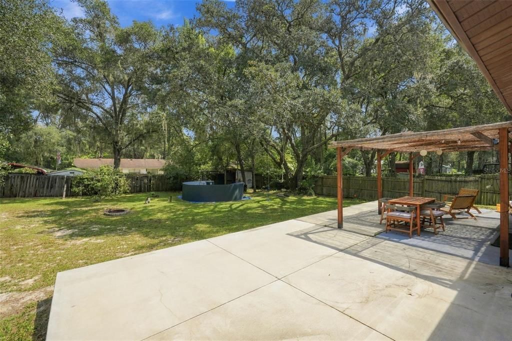 For Sale: $284,000 (3 beds, 2 baths, 1021 Square Feet)