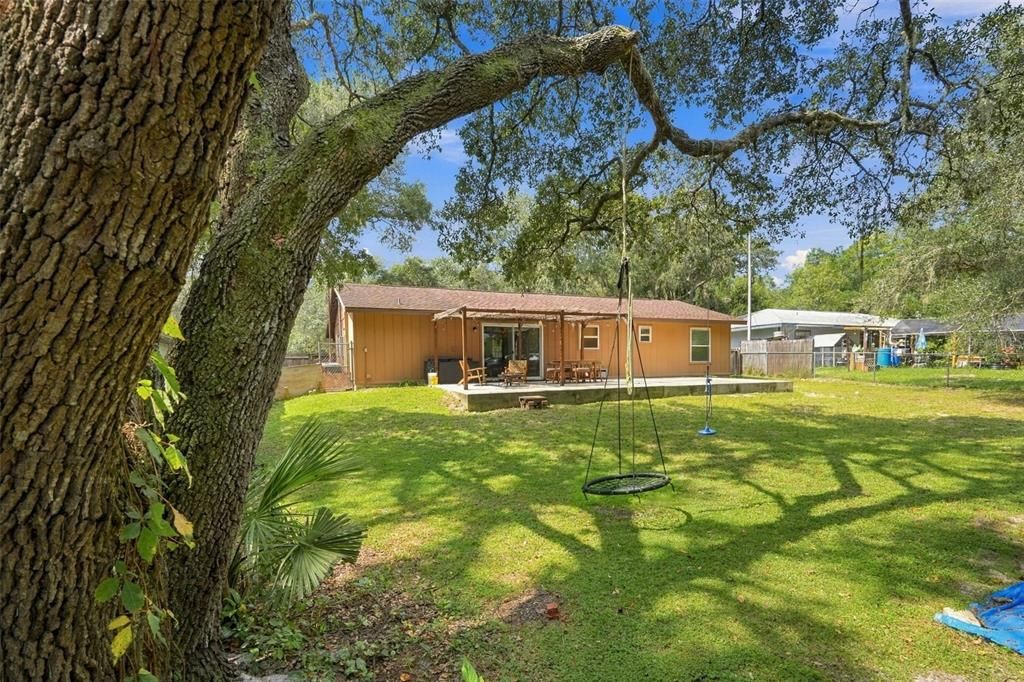 For Sale: $284,000 (3 beds, 2 baths, 1021 Square Feet)