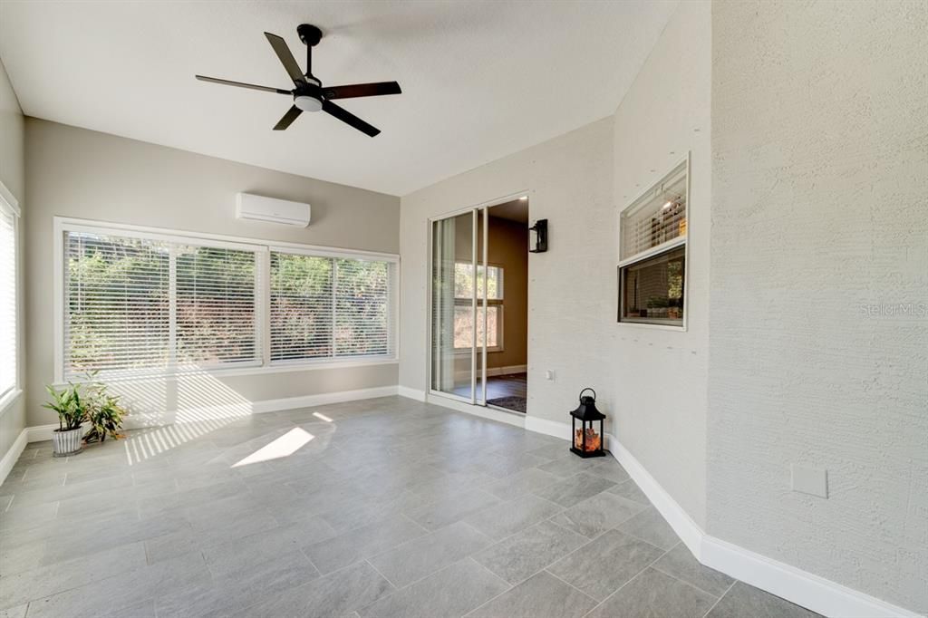 En Venta: $379,900 (4 camas, 2 baños, 2361 Pies cuadrados)