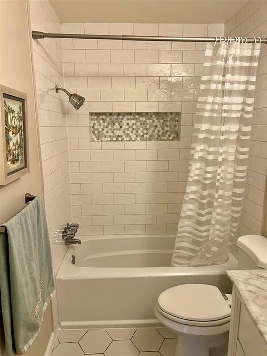 For Sale: $579,900 (2 beds, 2 baths, 1917 Square Feet)