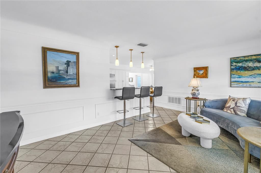 For Sale: $579,900 (2 beds, 2 baths, 1917 Square Feet)
