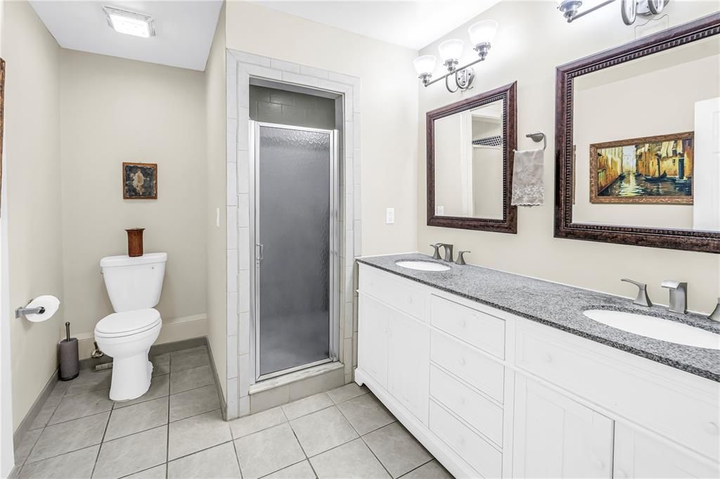 For Sale: $579,900 (2 beds, 2 baths, 1917 Square Feet)
