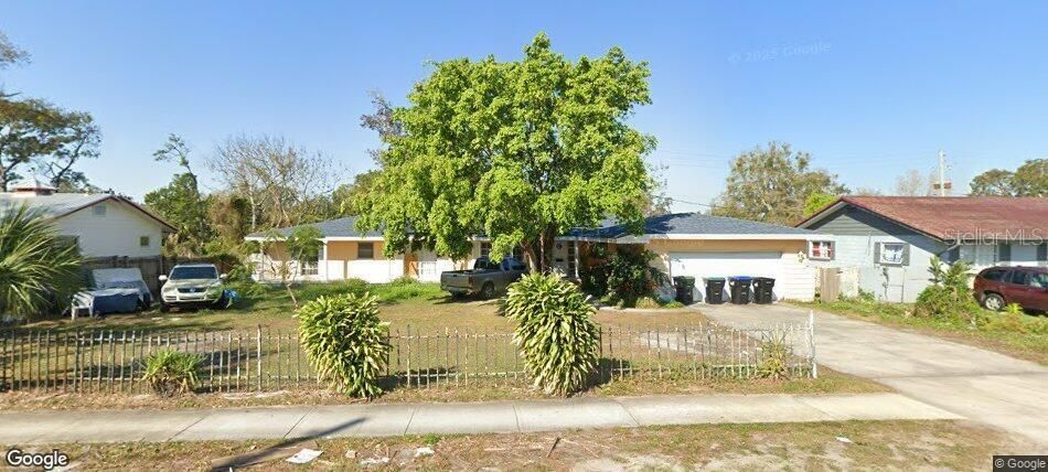 For Sale: $368,900 (4 beds, 3 baths, 2474 Square Feet)