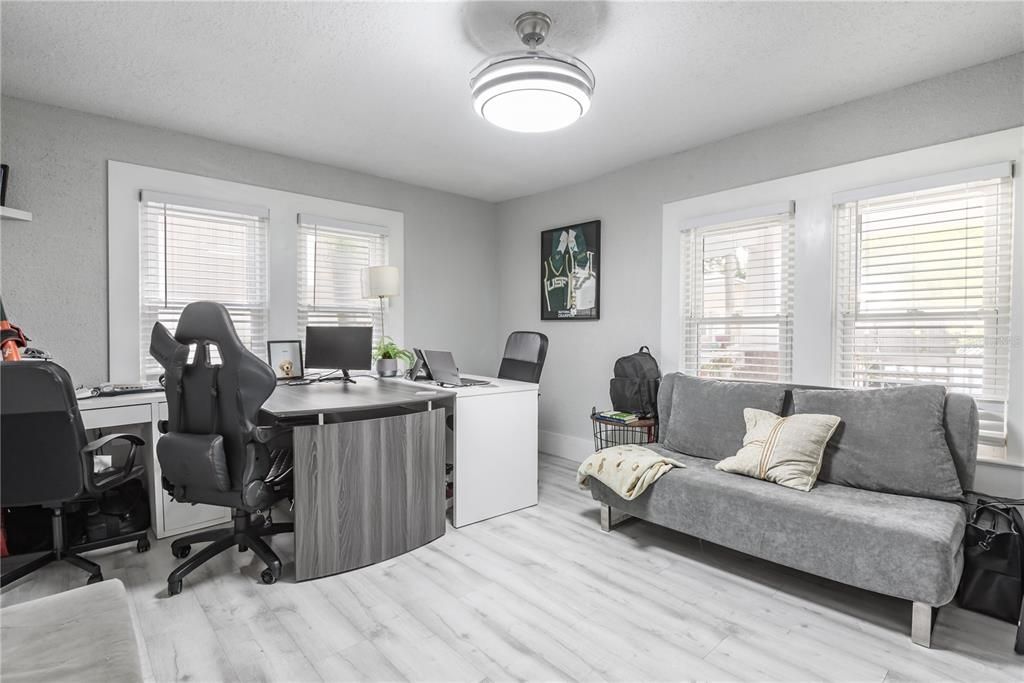 For Rent: $2,450 (3 beds, 2 baths, 1528 Square Feet)