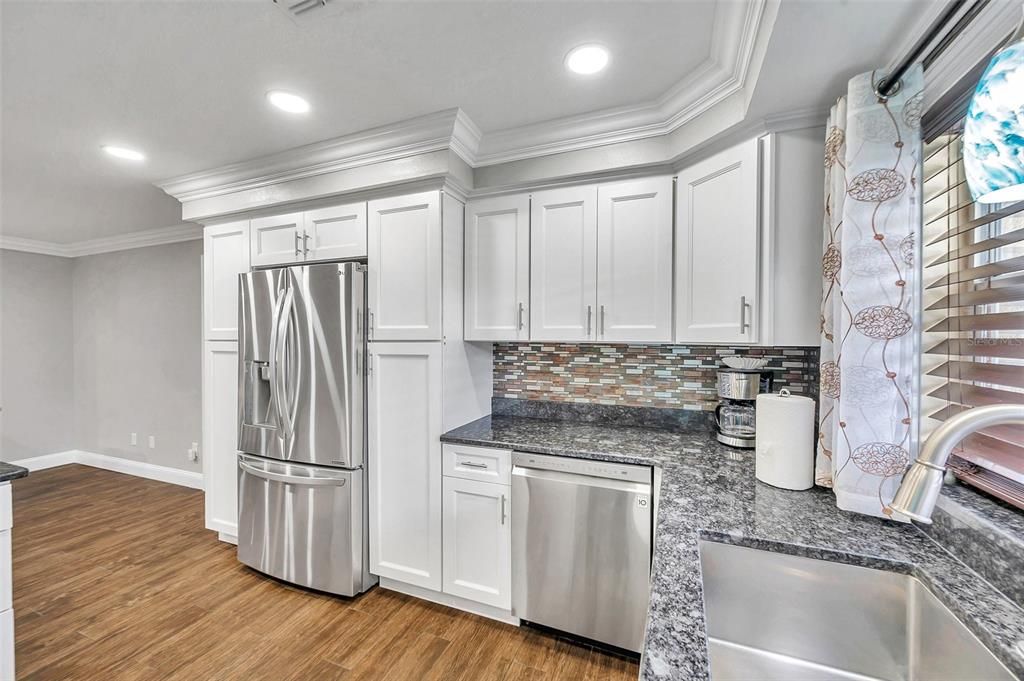 : $659,000 (4 спален, 3 ванн, 2094 Квадратных фут)