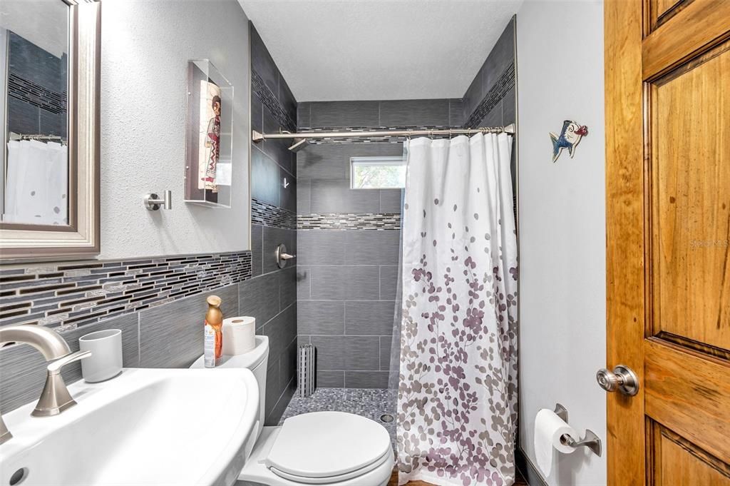 : $659,000 (4 спален, 3 ванн, 2094 Квадратных фут)