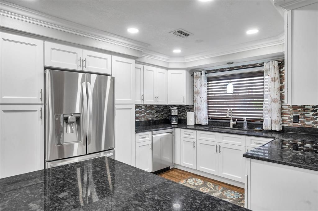 : $659,000 (4 спален, 3 ванн, 2094 Квадратных фут)