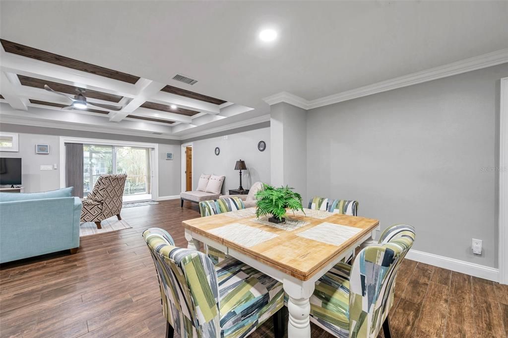 : $659,000 (4 спален, 3 ванн, 2094 Квадратных фут)