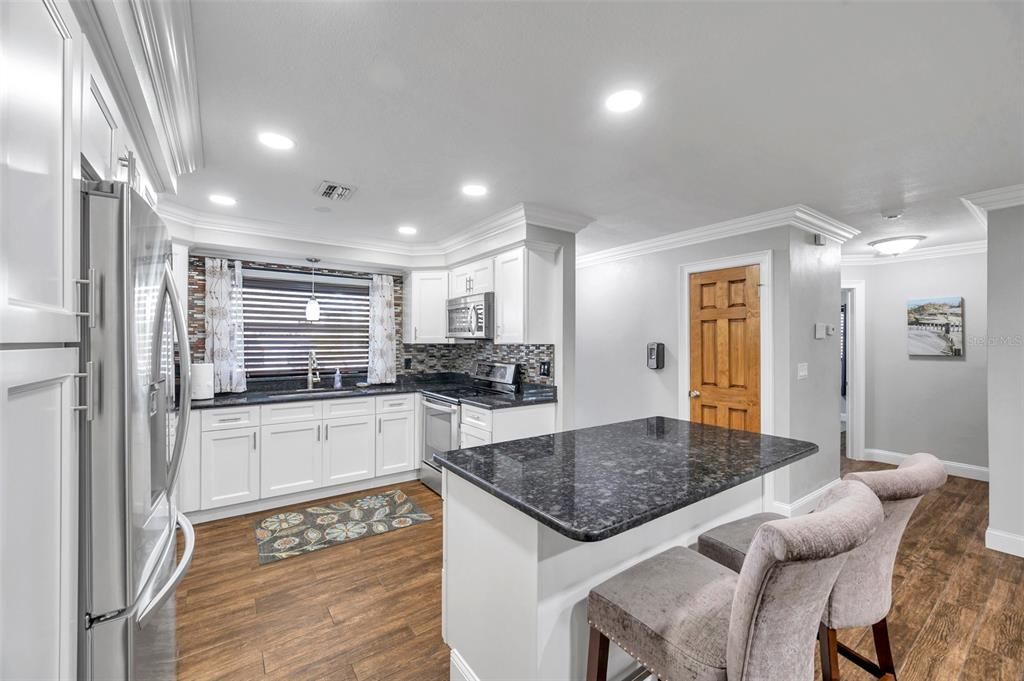 : $659,000 (4 спален, 3 ванн, 2094 Квадратных фут)