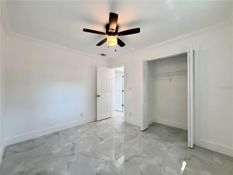 For Rent: $2,400 (2 beds, 1 baths, 972 Square Feet)
