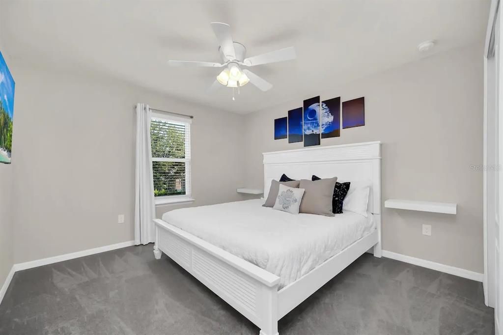 For Sale: $579,000 (7 beds, 5 baths, 3176 Square Feet)