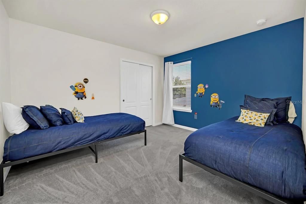 For Sale: $579,000 (7 beds, 5 baths, 3176 Square Feet)
