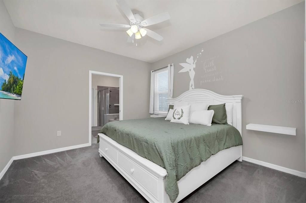 For Sale: $579,000 (7 beds, 5 baths, 3176 Square Feet)