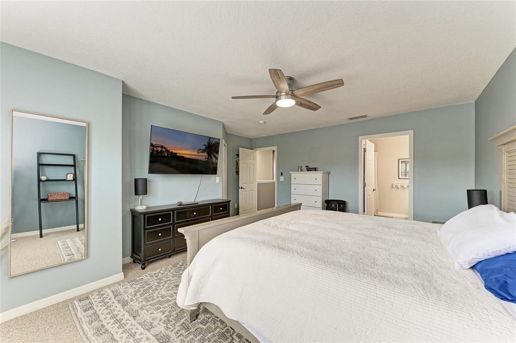 For Sale: $279,900 (3 beds, 2 baths, 1692 Square Feet)