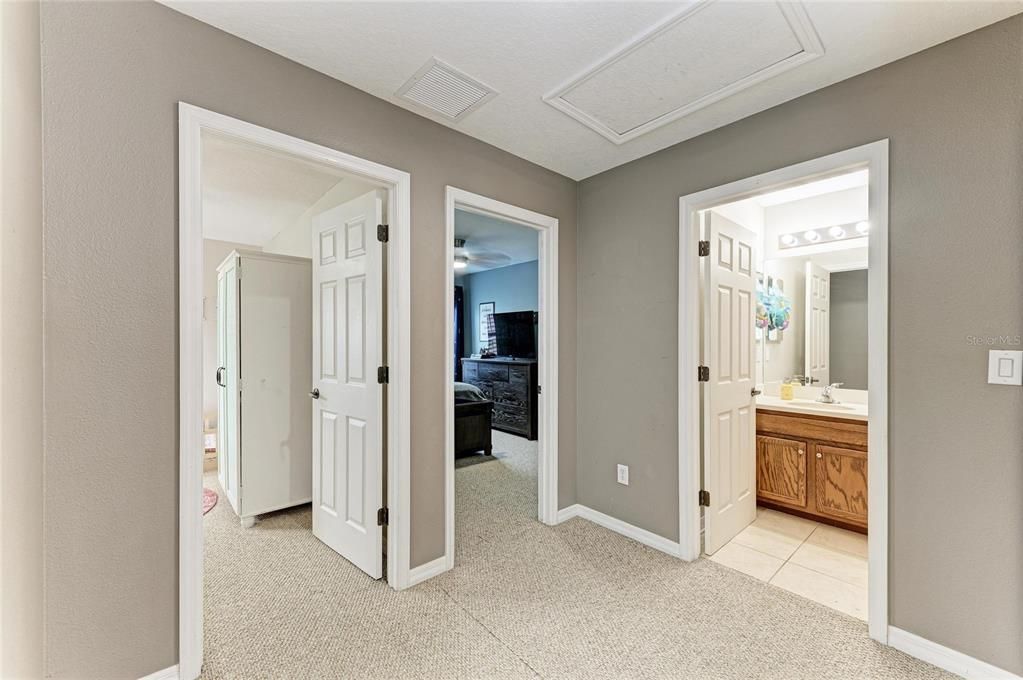 For Sale: $279,900 (3 beds, 2 baths, 1692 Square Feet)