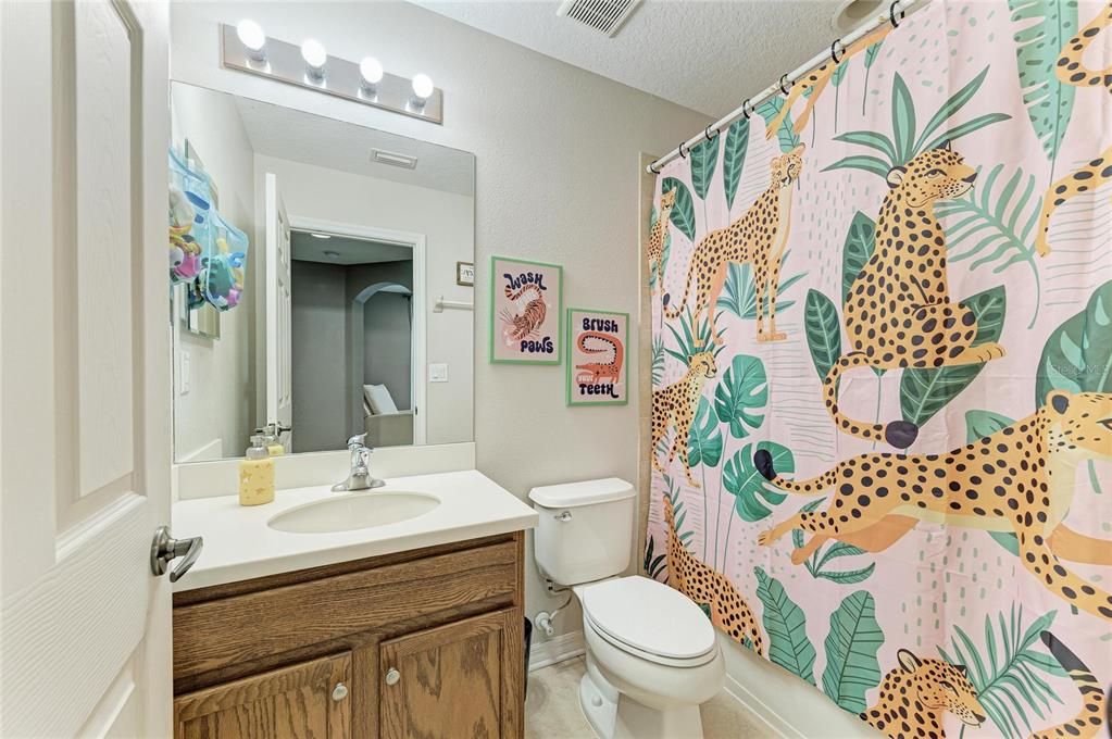 For Sale: $279,900 (3 beds, 2 baths, 1692 Square Feet)