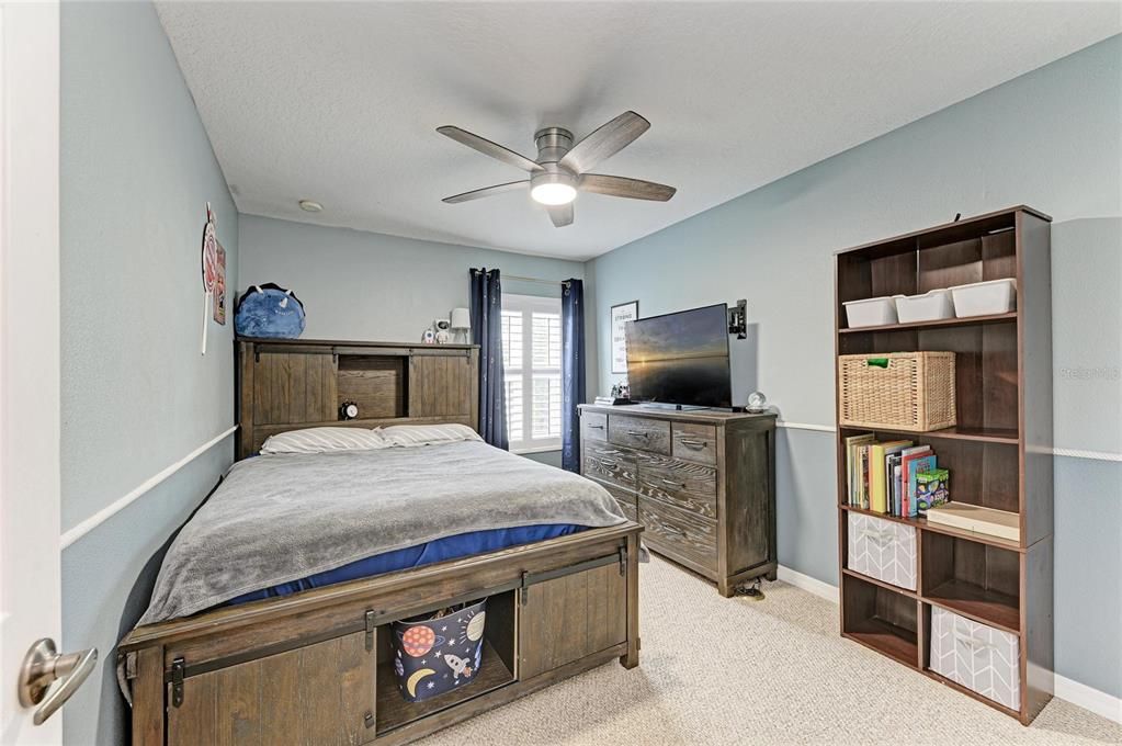 For Sale: $279,900 (3 beds, 2 baths, 1692 Square Feet)