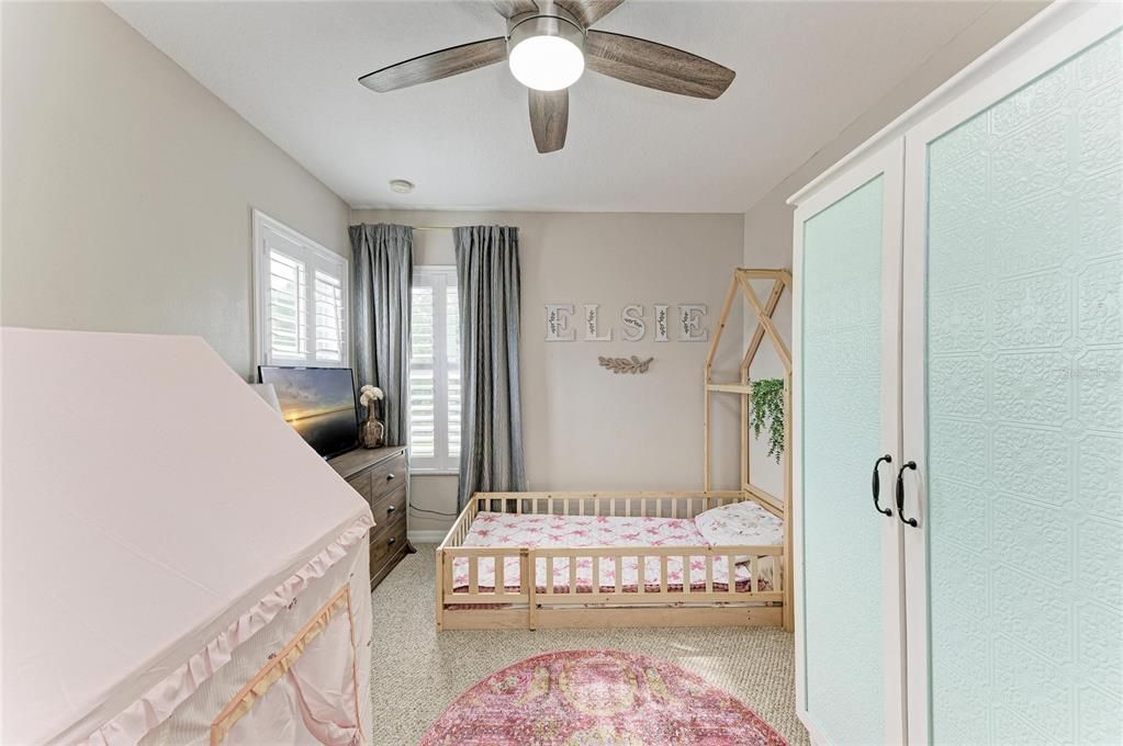 For Sale: $279,900 (3 beds, 2 baths, 1692 Square Feet)