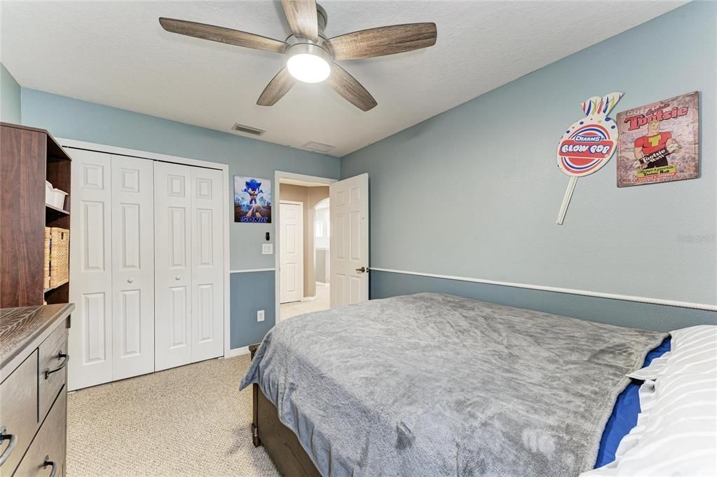 For Sale: $279,900 (3 beds, 2 baths, 1692 Square Feet)