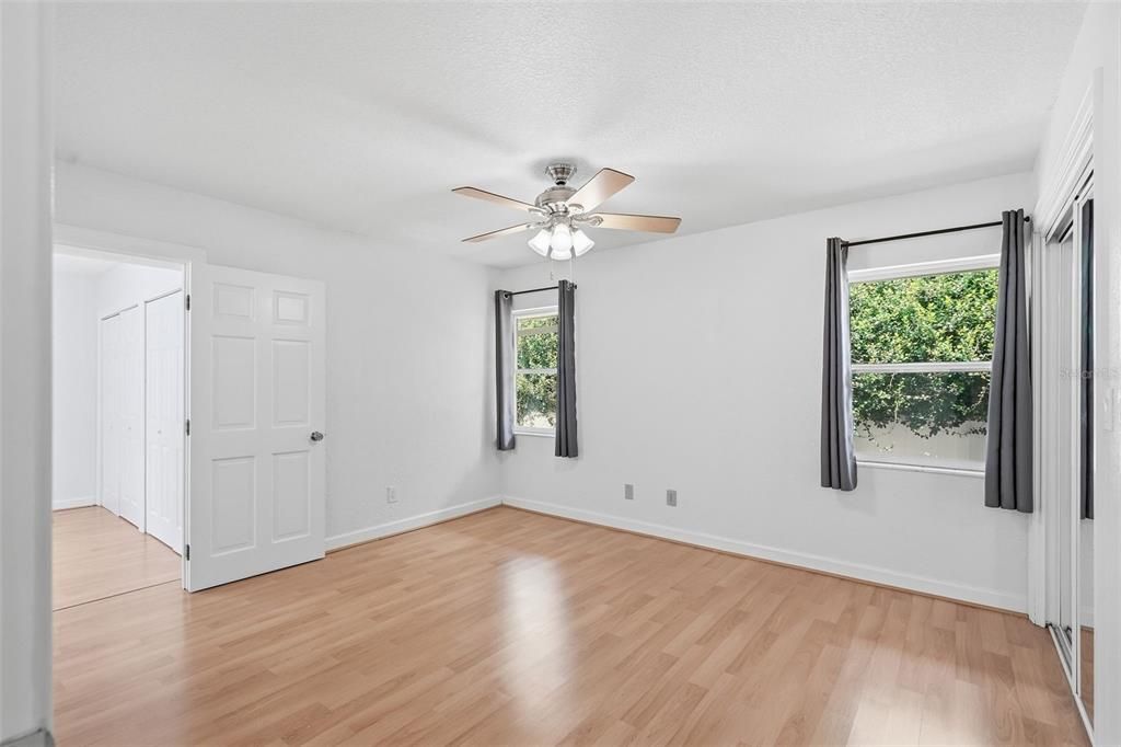 For Sale: $499,900 (3 beds, 2 baths, 1808 Square Feet)