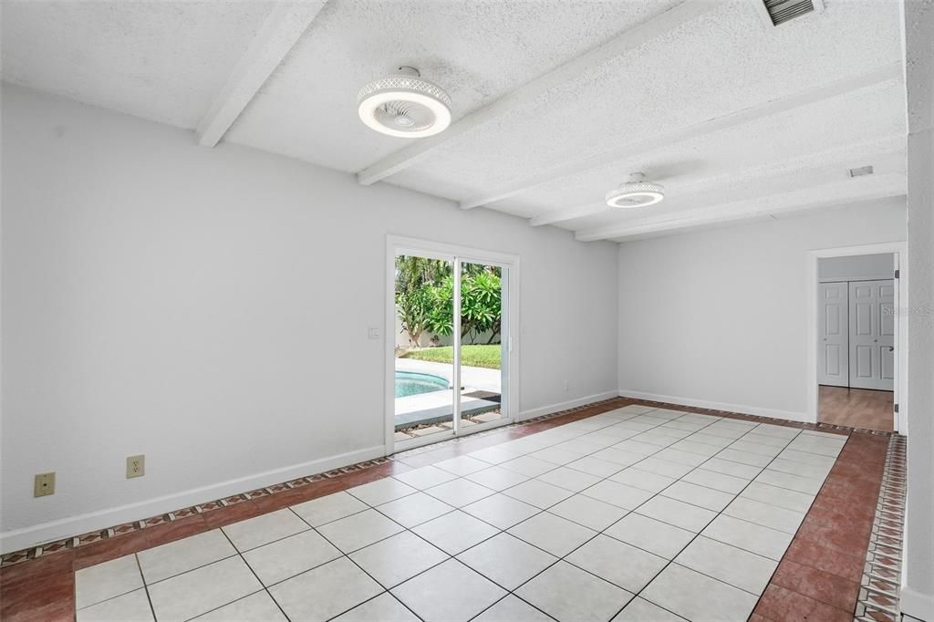 For Sale: $499,900 (3 beds, 2 baths, 1808 Square Feet)
