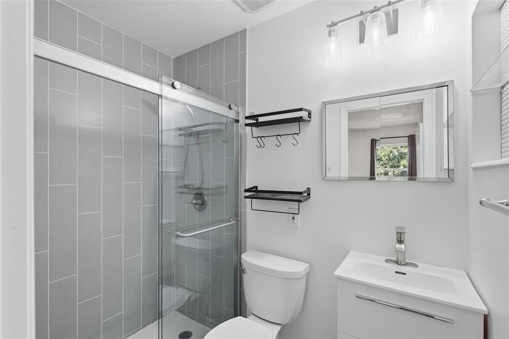For Sale: $499,900 (3 beds, 2 baths, 1808 Square Feet)