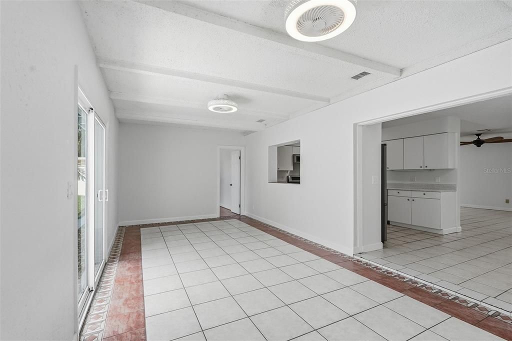 For Sale: $499,900 (3 beds, 2 baths, 1808 Square Feet)